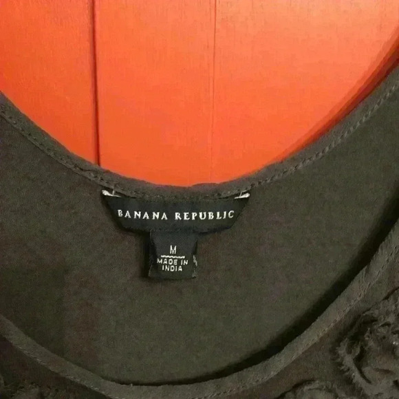 Banana Republic tank with ruffled flowers. - Picture 4 of 7